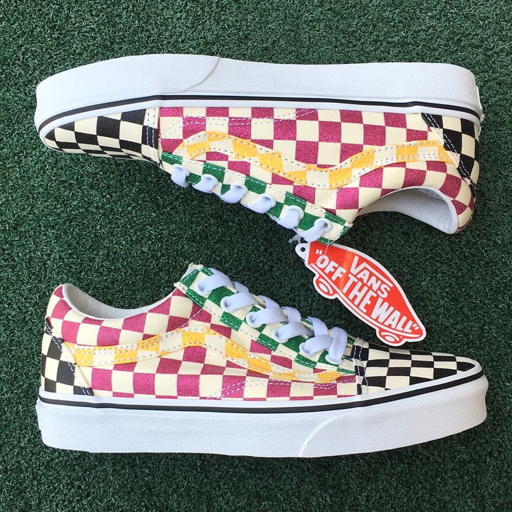 NWT Vans Glitter Checkerboard Old Skool Sneaker Pink Black 7